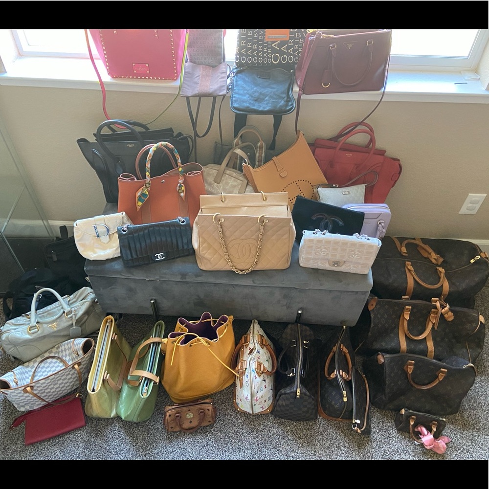 Sharing my Closet 💕